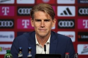 弗罗因德：乌尔比希走在正确的道路上，但诺伊尔状态极佳