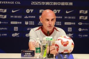 穆斯卡特：会根据不同对手特点，在比赛中做出最有利于球队的选择