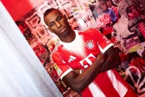 德媒：杰克逊将在周五出席赛前新闻发布会，作为拜仁新援正式亮相