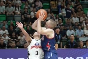 没有比赛那就来回顾一下厄特尔本赛季的精彩表现吧！