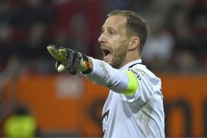 鲍曼：诺伊尔绝对树立了标杆，他是世界前三的门将之一