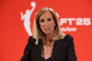 美媒：WNBA总裁因人际关系问题 可能在完成劳资协议谈判后离职